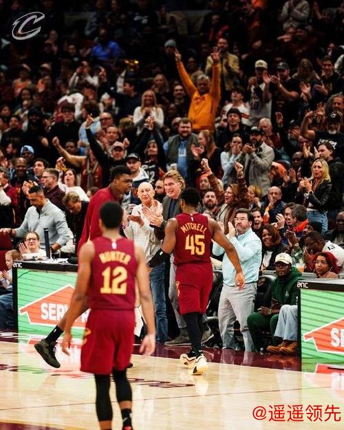 坎宁安27+6+7米切尔30+6 活塞终结骑士3连胜 坎宁安27+6+7米切尔30+6 活塞终结骑士3连胜