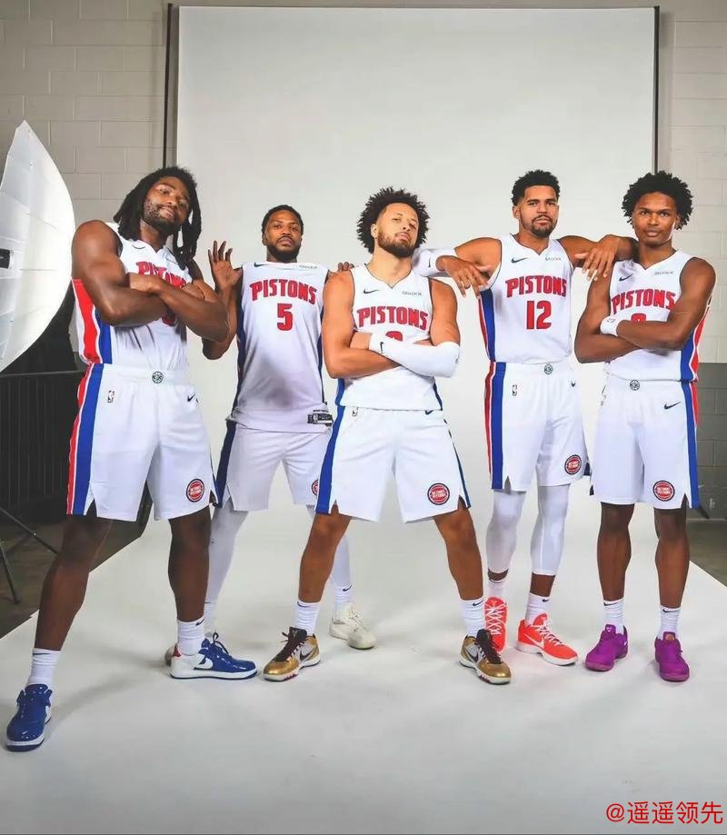 坎宁安两双杜伦16+18 阿伦33+5活塞主场逆转太阳